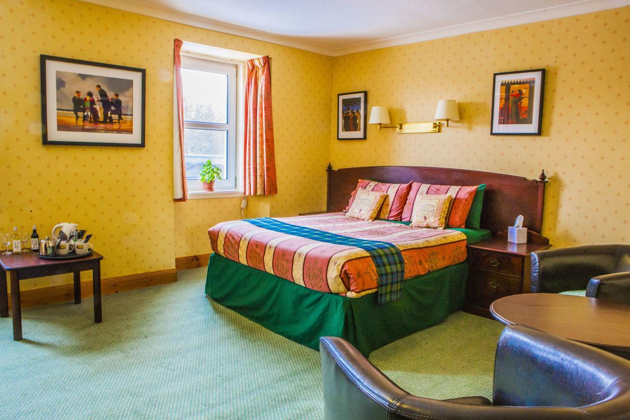 มูทู รอยัล โฮเต็ล Hotel ทินดรัม ภายนอก รูปภาพ