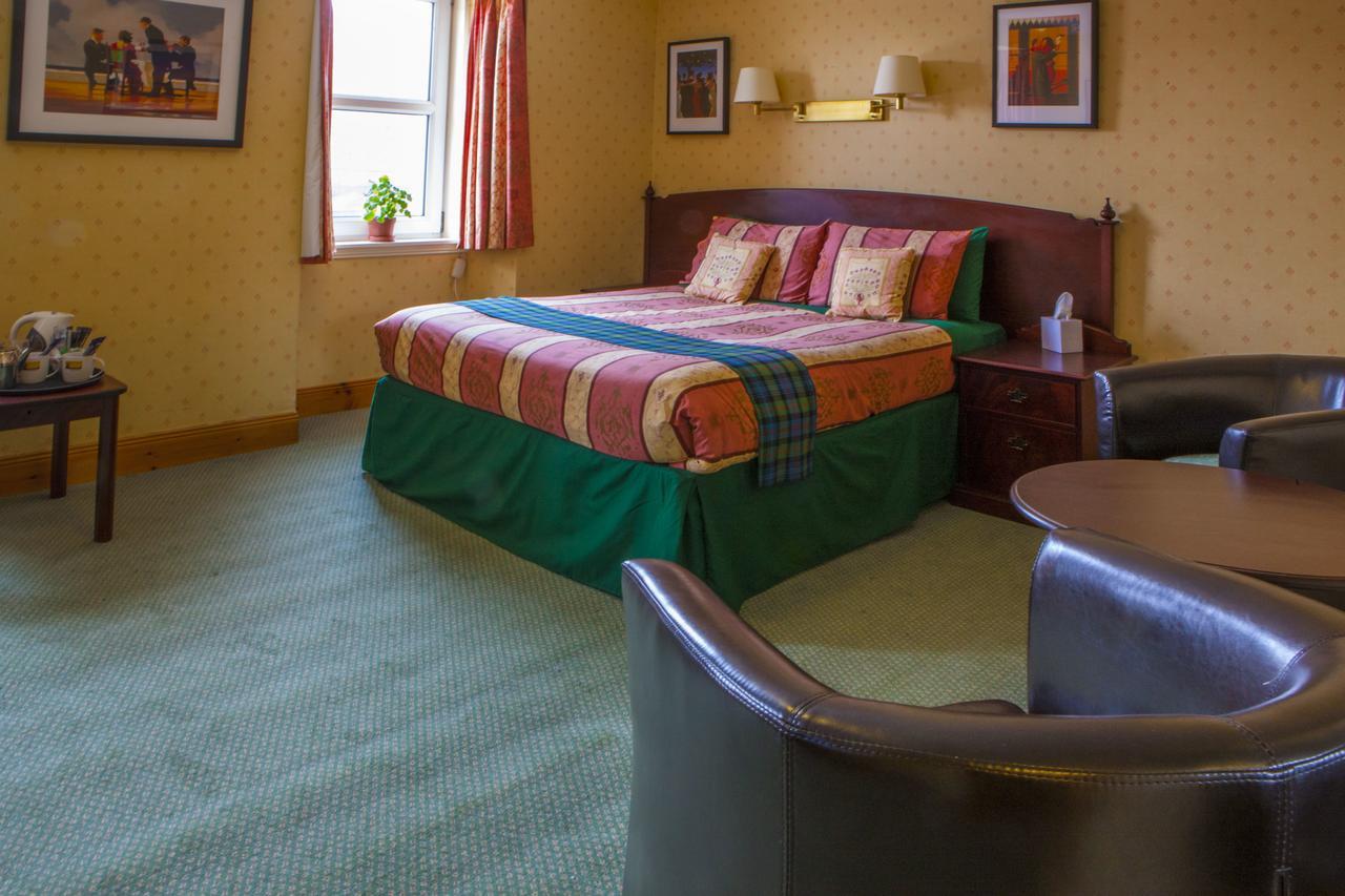 มูทู รอยัล โฮเต็ล Hotel ทินดรัม ภายนอก รูปภาพ